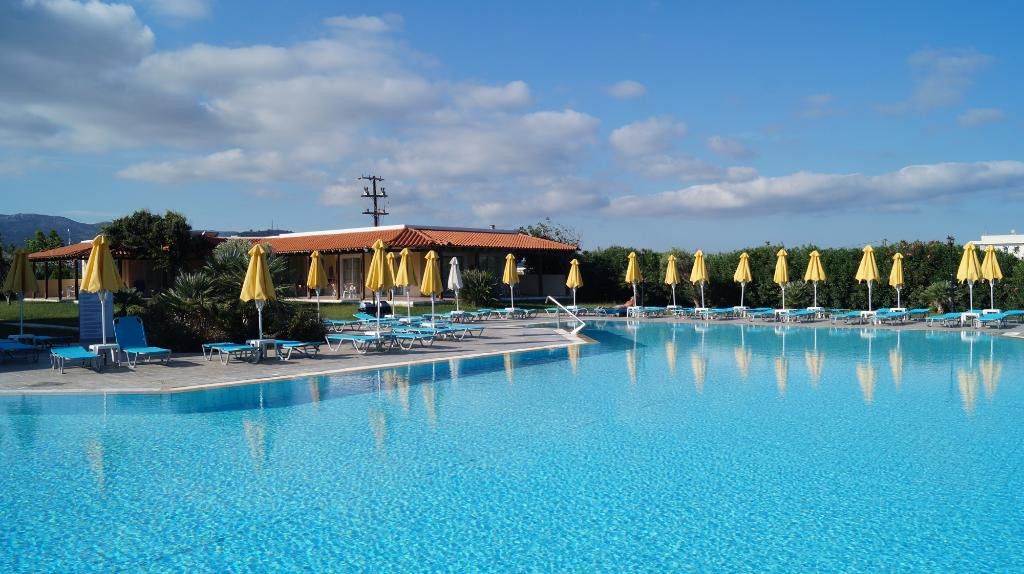 Zorbas Beach Hotel Tigkaki  Exterior photo